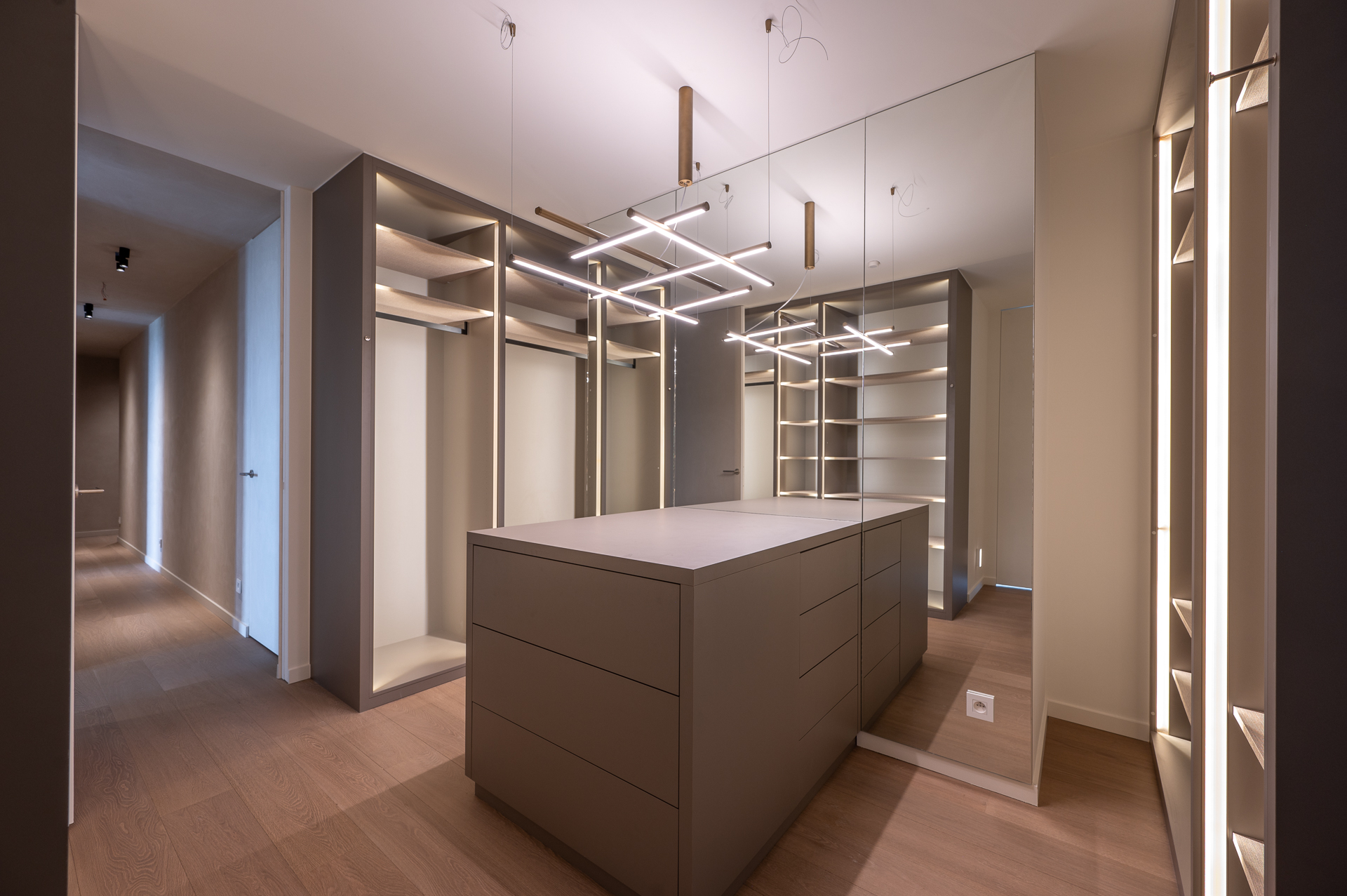 luxe dressing op maat met geïntegreerde ledverlichting
